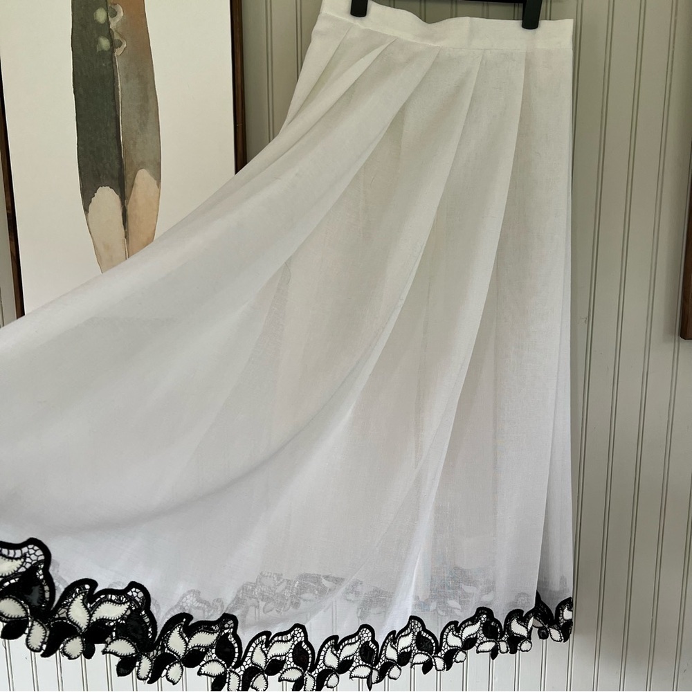 Vintage Saks White Linen Full Skirt with Embroidered Hemline - Picture 1 of 6